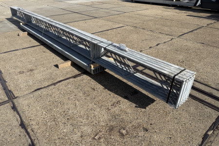 7.55 x 16.00m (121m²) platdak